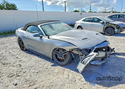 2020 Ford Mustang z USA, uszkodzony, nr VIN 1FATP8UHXL5125317